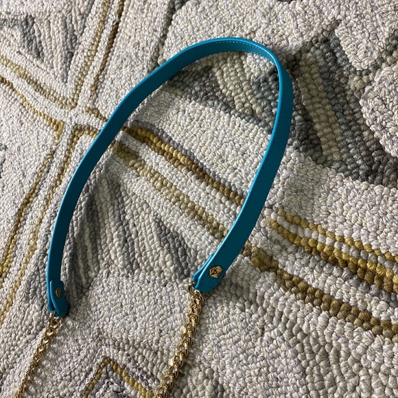 💕 Henri bendel turquoise leather shoulder bag 💕 - Picture 7 of 14